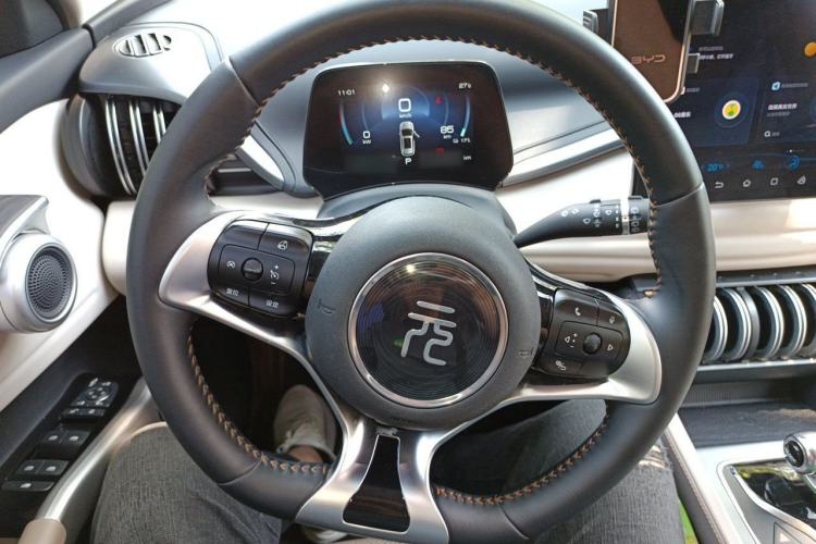 Used BYD Yuan PLUS 2024 Honor Edition 510KM Leading Model Steering Wheel