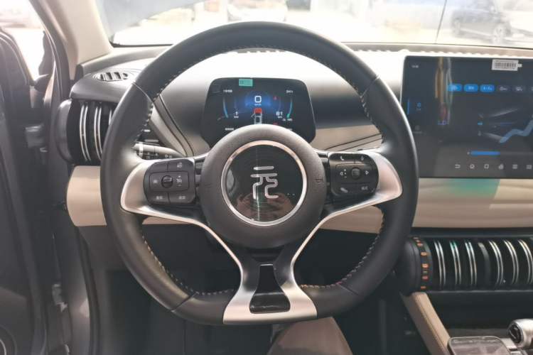 Used BYD Yuan PLUS 2024 Honor Edition 430KM Leading Model Steering Wheel