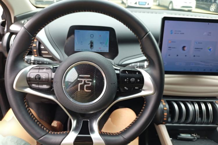 Used BYD Yuan PLUS 2024 Honor Edition 430KM Leading Model Steering Wheel