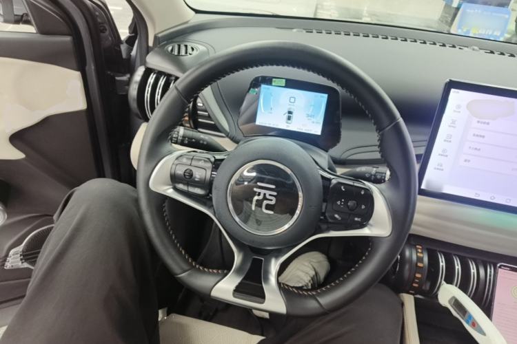 Used BYD Yuan PLUS 2024 Honor Edition 510KM Beyond Model Steering Wheel