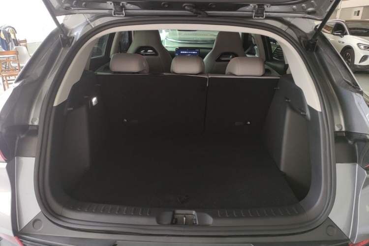 Used BYD Yuan PLUS 2024 Honor Edition 510KM Beyond Model Trunk