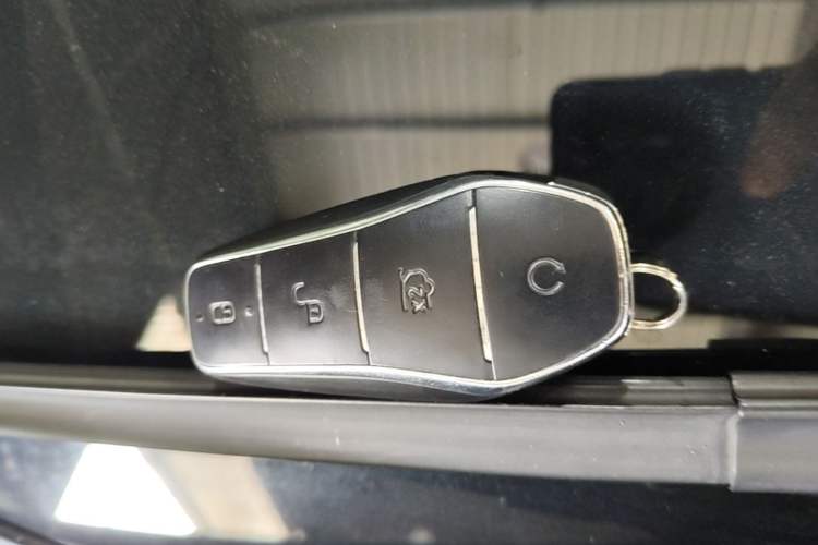Used BYD Yuan PLUS 2024 Honor Edition 430KM Beyond Model Vehicle Key