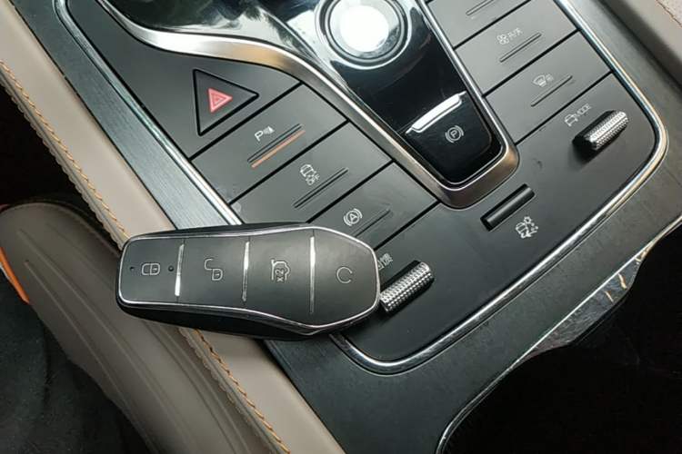 Used BYD Yuan PLUS 2024 Honor Edition 430KM Leading Model Vehicle Key