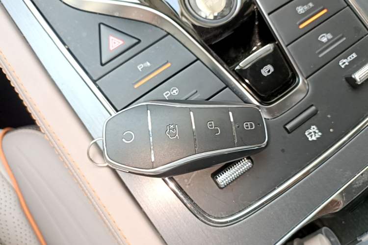 Used BYD Yuan PLUS 2024 Honor Edition 510KM Excellence Model Vehicle Key