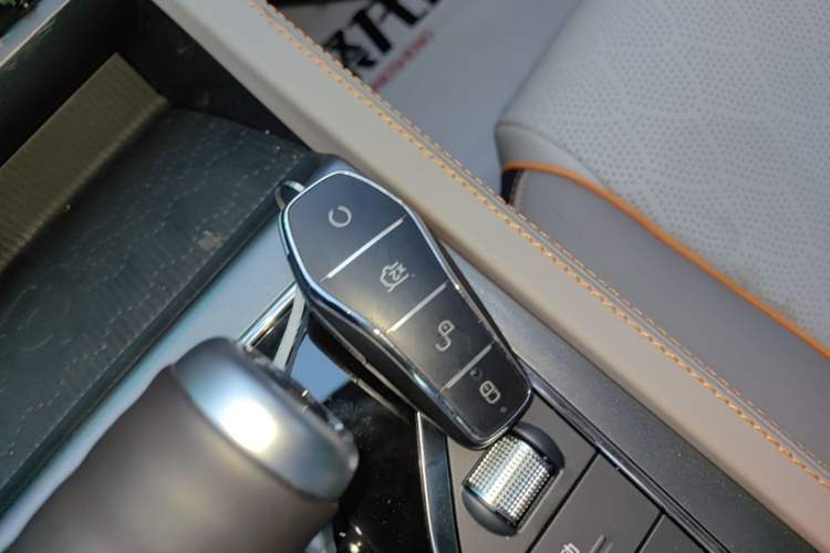 Used BYD Yuan PLUS 2024 Honor Edition 510KM Leading Model Vehicle Key