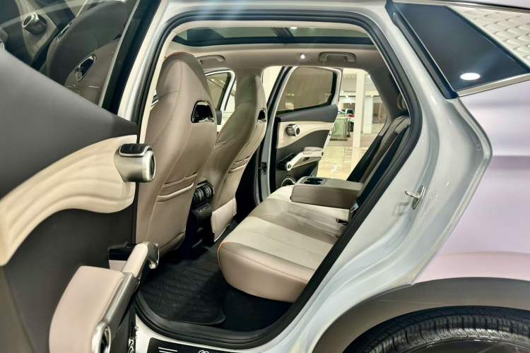 Used BYD Yuan PLUS 2024 Honor Edition 430KM Beyond Model Interior 4