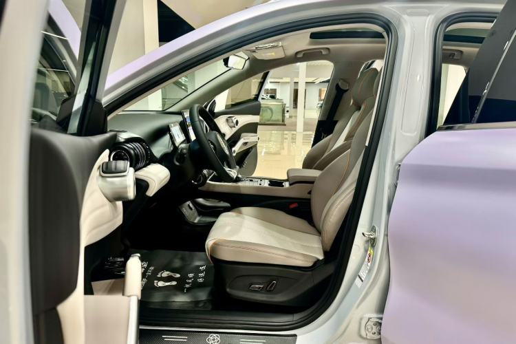 Used BYD Yuan PLUS 2024 Honor Edition 430KM Beyond Model Left Front Seat