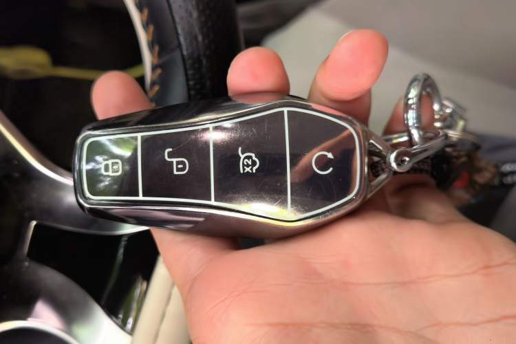 Used BYD Yuan PLUS 2024 Honor Edition 430KM Leading Model Vehicle Key