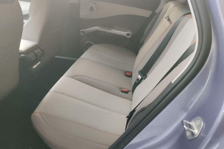Used BYD Yuan PLUS 2024 Honor Edition 510KM Excellence Model Interior 4