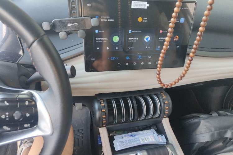 Used BYD Yuan PLUS 2024 Honor Edition 510KM Leading Model Audio And AC Panel