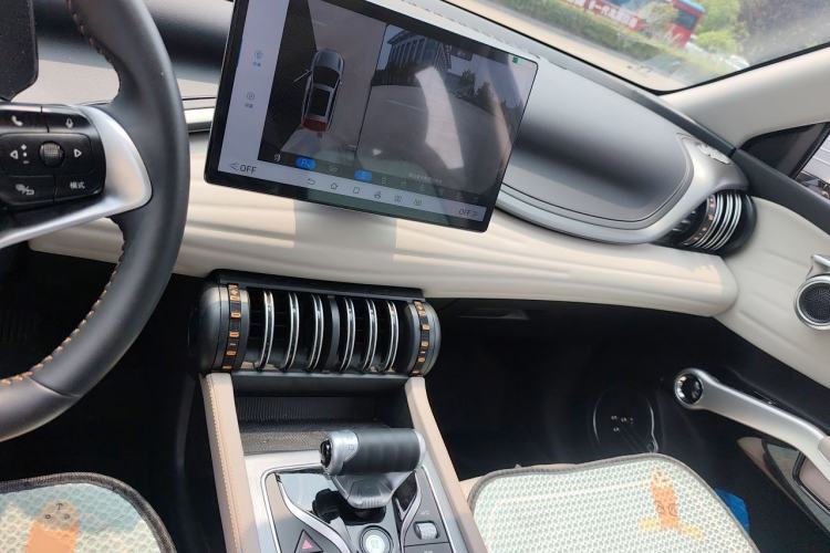 Used BYD Yuan PLUS 2024 Honor Edition 510KM Beyond Model Audio And AC Panel