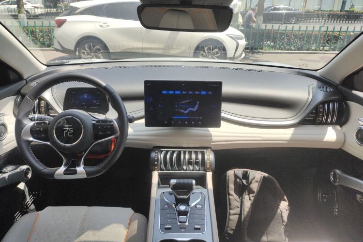 Used BYD Yuan PLUS 2024 Honor Edition 430KM Beyond Model Center Console