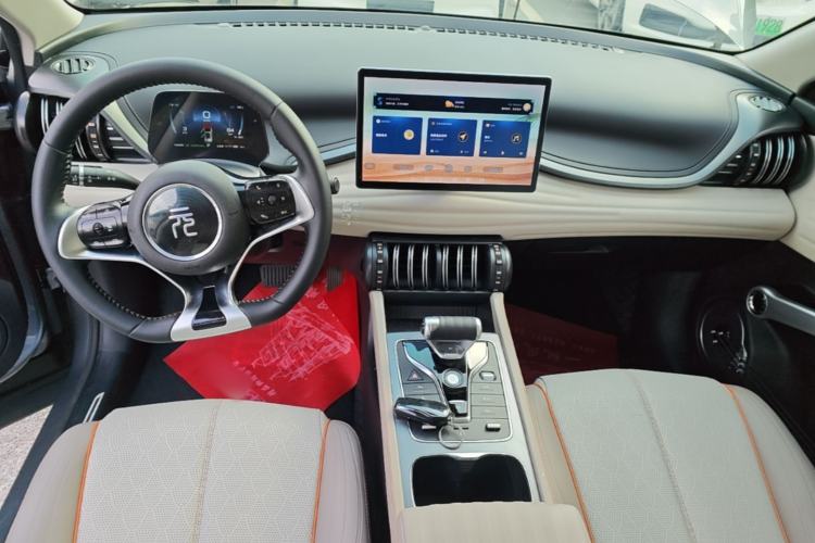 Used BYD Yuan PLUS 2024 Honor Edition 510KM Beyond Model Center Console