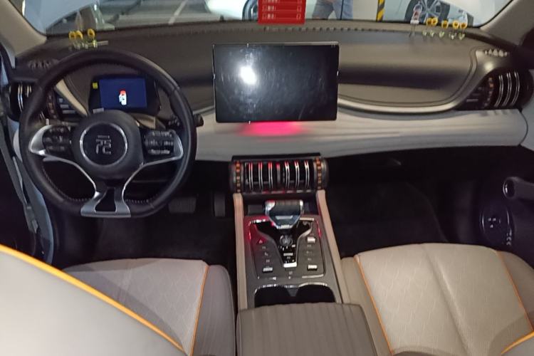 Used BYD Yuan PLUS 2024 Honor Edition 510KM Beyond Model Center Console