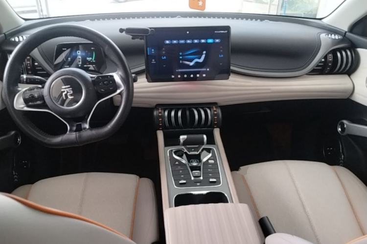Used BYD Yuan PLUS 2024 Honor Edition 430KM Beyond Model Center Console