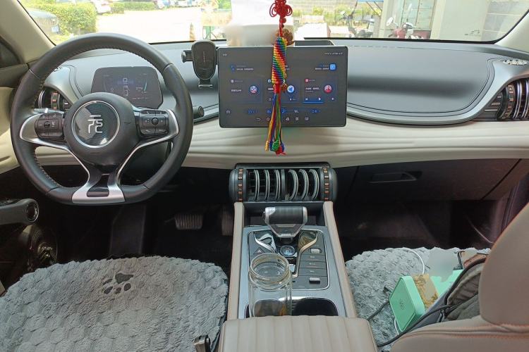 Used BYD Yuan PLUS 2024 Honor Edition 510KM Beyond Model Center Console