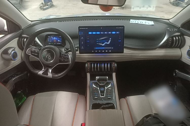 Used BYD Yuan PLUS 2024 Honor Edition 510KM Excellence Model Center Console