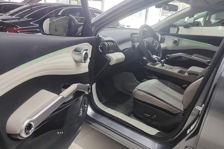 Used BYD Yuan PLUS 2024 Honor Edition 510KM Leading Model Driver Seat
