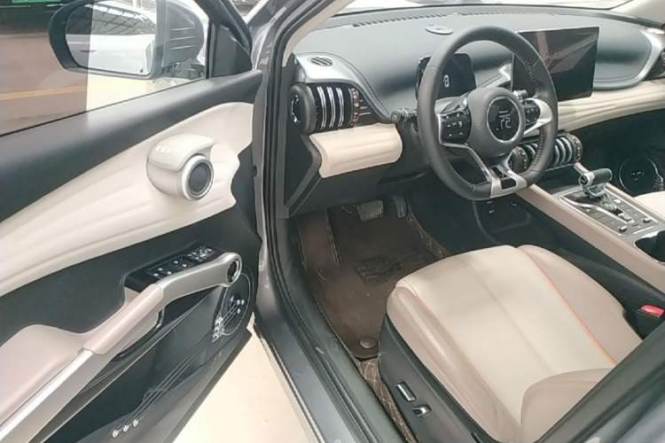 Used BYD Yuan PLUS 2024 Honor Edition 510KM Beyond Model Driver Seat