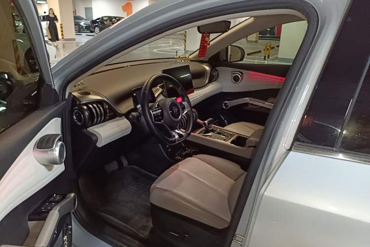 Used BYD Yuan PLUS 2024 Honor Edition 510KM Beyond Model Driver Seat