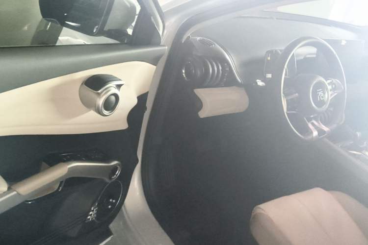 Used BYD Yuan PLUS 2024 Honor Edition 510KM Leading Model Driver Seat