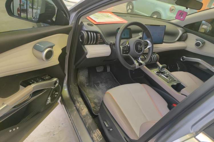 Used BYD Yuan PLUS 2024 Honor Edition 430KM Leading Model Driver Seat