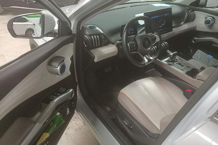 Used BYD Yuan PLUS 2024 Honor Edition 510KM Excellence Model Driver Seat