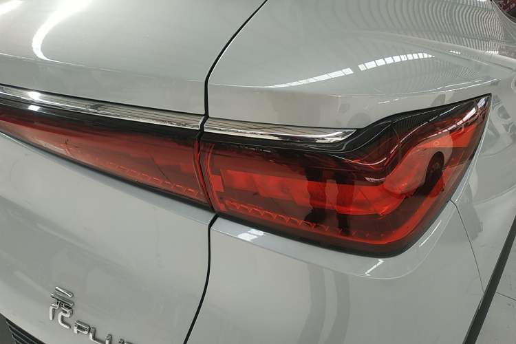 Used BYD Yuan PLUS 2024 Honor Edition 430KM Beyond Model Exterior 3