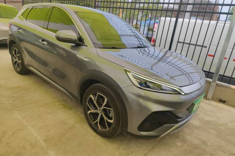 Used BYD Yuan PLUS 2024 Honor Edition 430KM Leading Model Front Right 45 Deg