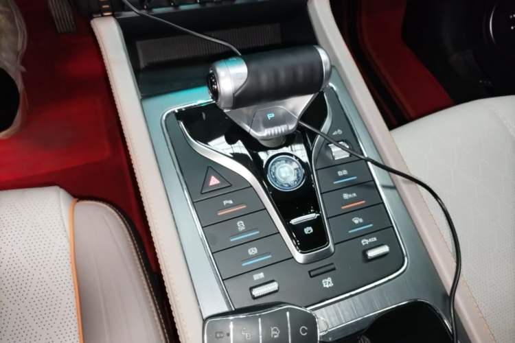 Used BYD Yuan PLUS 2024 Honor Edition 430KM Beyond Model Gear Lever