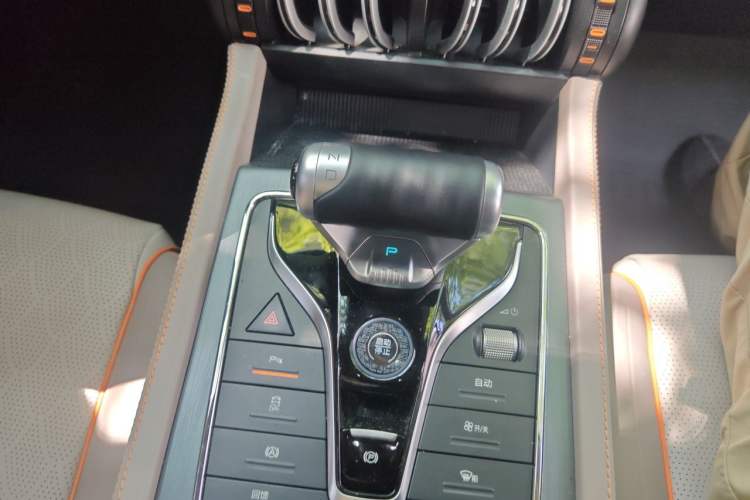 Used BYD Yuan PLUS 2024 Honor Edition 430KM Beyond Model Gear Lever