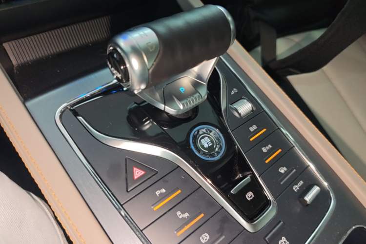 Used BYD Yuan PLUS 2024 Honor Edition 510KM Beyond Model Gear Lever
