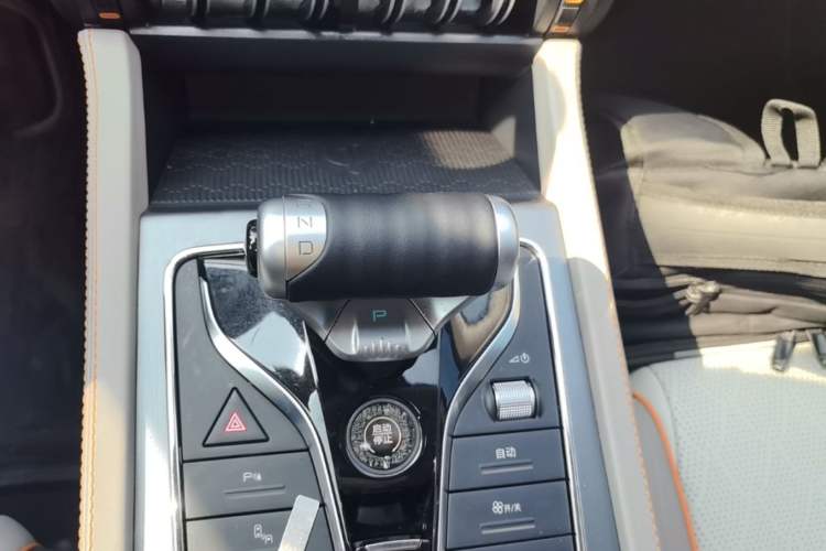 Used BYD Yuan PLUS 2024 Honor Edition 510KM Beyond Model Gear Lever