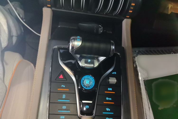 Used BYD Yuan PLUS 2024 Honor Edition 510KM Leading Model Gear Lever