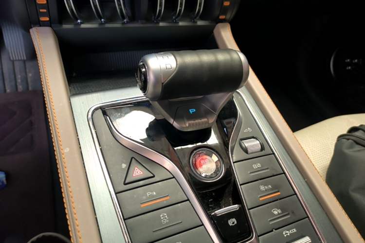 Used BYD Yuan PLUS 2024 Honor Edition 430KM Beyond Model Gear Lever