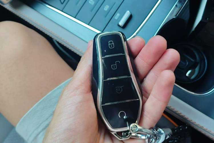 Used BYD Yuan PLUS 2024 Honor Edition 510KM Leading Model Interior 1