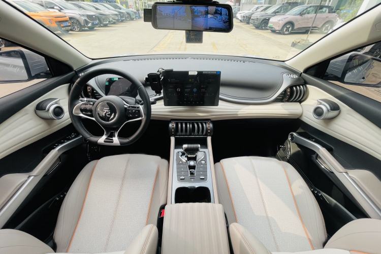 Used BYD Yuan PLUS 2024 Honor Edition 510KM Leading Model Interior 2