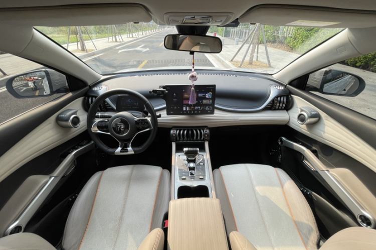 Used BYD Yuan PLUS 2024 Honor Edition 430KM Leading Model Interior 2