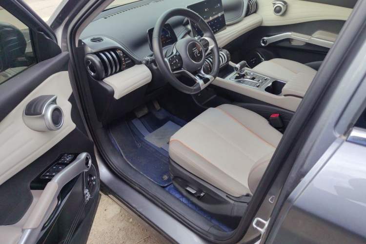 Used BYD Yuan PLUS 2024 Honor Edition 430KM Leading Model Interior 3