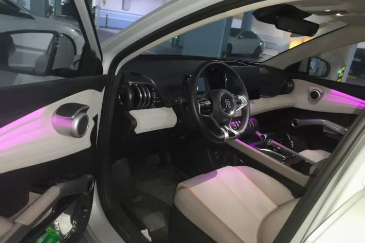 Used BYD Yuan PLUS 2024 Honor Edition 430KM Beyond Model Interior 3