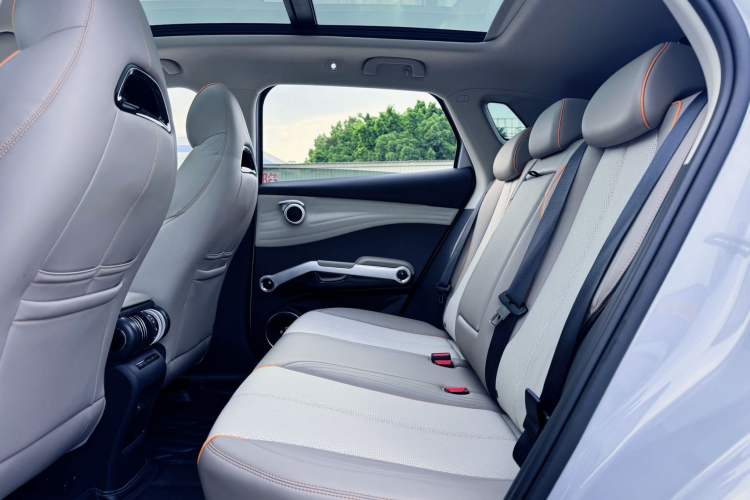 Used BYD Yuan PLUS 2024 Honor Edition 430KM Beyond Model Interior 3