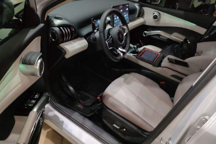 Used BYD Yuan PLUS 2024 Honor Edition 510KM Beyond Model Interior 5
