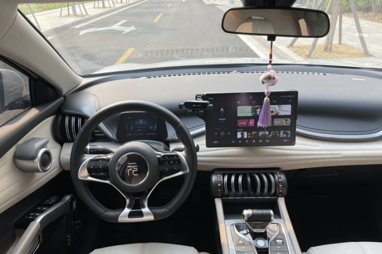 Used BYD Yuan PLUS 2024 Honor Edition 430KM Leading Model Interior 6