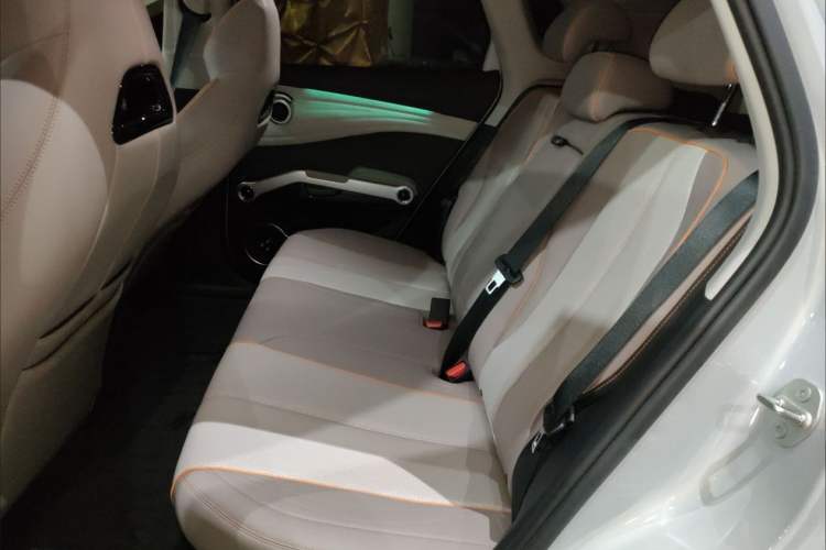 Used BYD Yuan PLUS 2024 Honor Edition 510KM Beyond Model Interior 6
