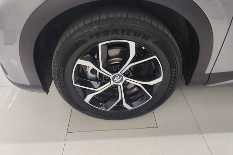 Used BYD Yuan PLUS 2024 Honor Edition 510KM Leading Model Left Front Wheel Hub