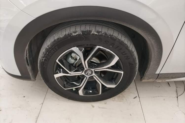 Used BYD Yuan PLUS 2024 Honor Edition 430KM Beyond Model Left Front Wheel Hub
