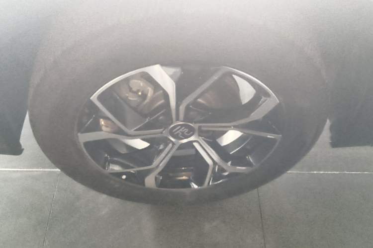Used BYD Yuan PLUS 2024 Honor Edition 510KM Leading Model Left Front Wheel Hub
