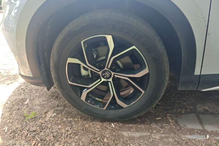 Used BYD Yuan PLUS 2024 Honor Edition 430KM Leading Model Left Front Wheel Hub