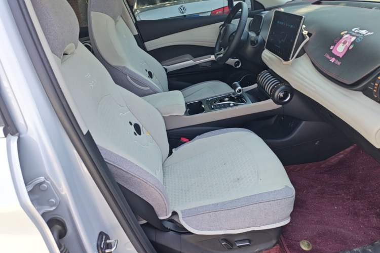 Used BYD Yuan PLUS 2024 Honor Edition 430KM Beyond Model Right Front Seat