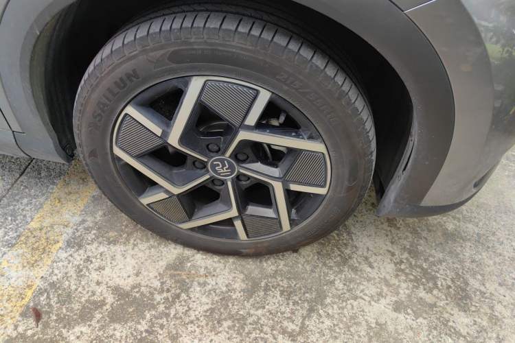 Used BYD Yuan PLUS 2024 Honor Edition 510KM Beyond Model Right Front Wheel Hub